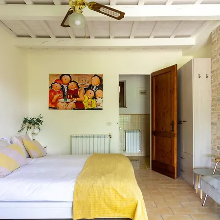 Rosa Nel Pozzo And Apartmán